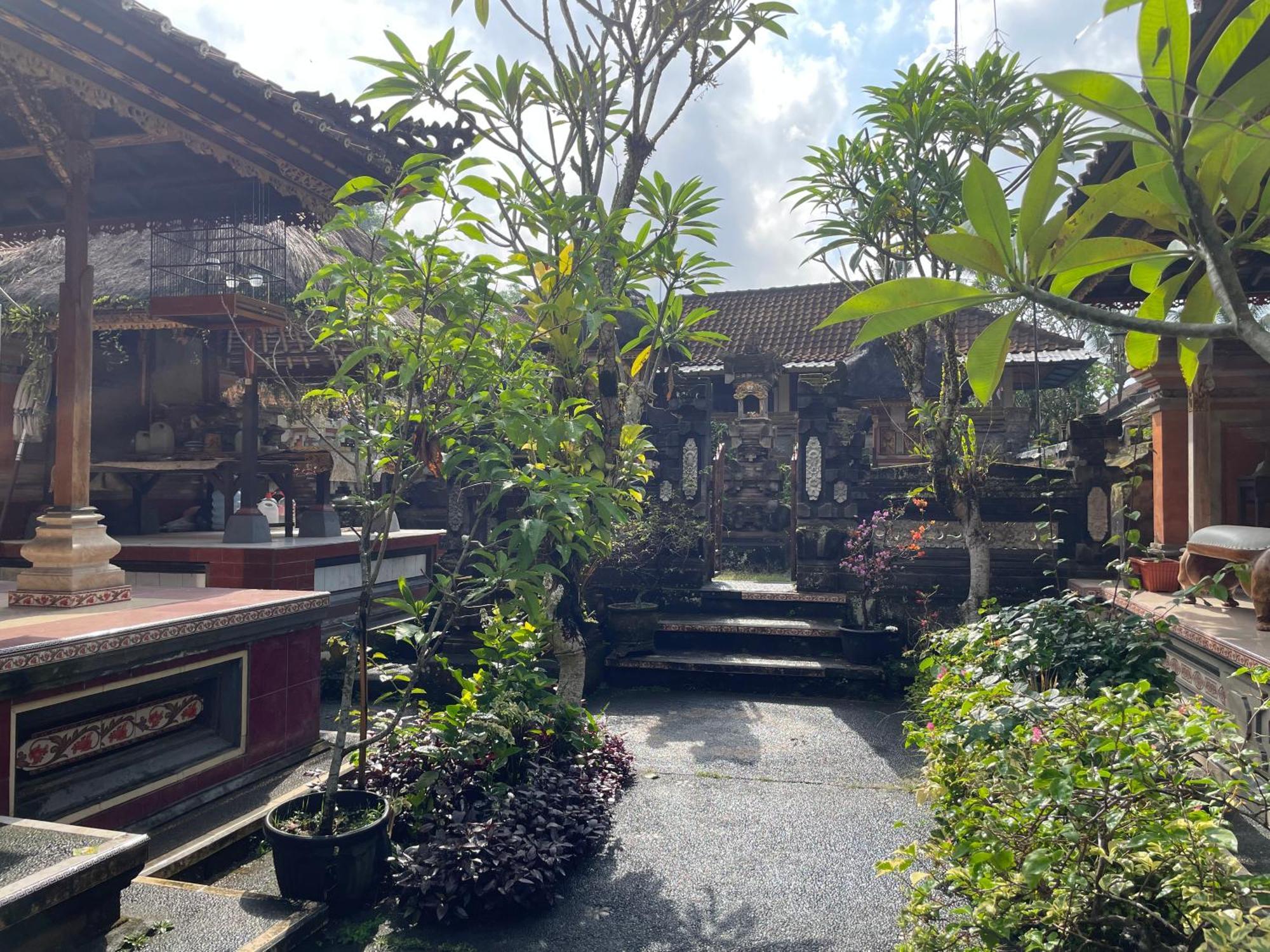 Ubud Tri Upasedana House 2 Тегаллаланг Экстерьер фото